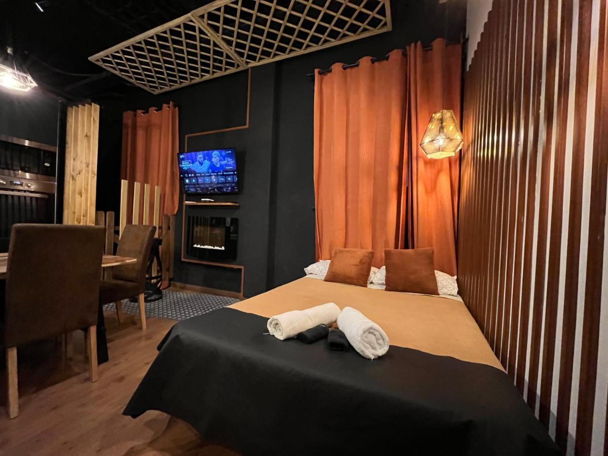 马德里Chic2 Luxury Gran Via公寓 外观 照片